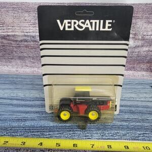 Vtg Scale Models 1/64 scale Versatile 836 diecast articulating 8 wheeled tractor